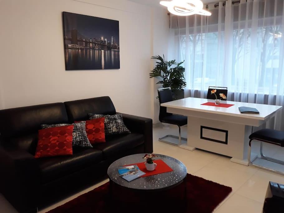 Beautiful Appartment In ルーアン エクステリア 写真